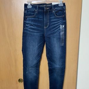 AE Women’s Size 4 hi-rise jeggings